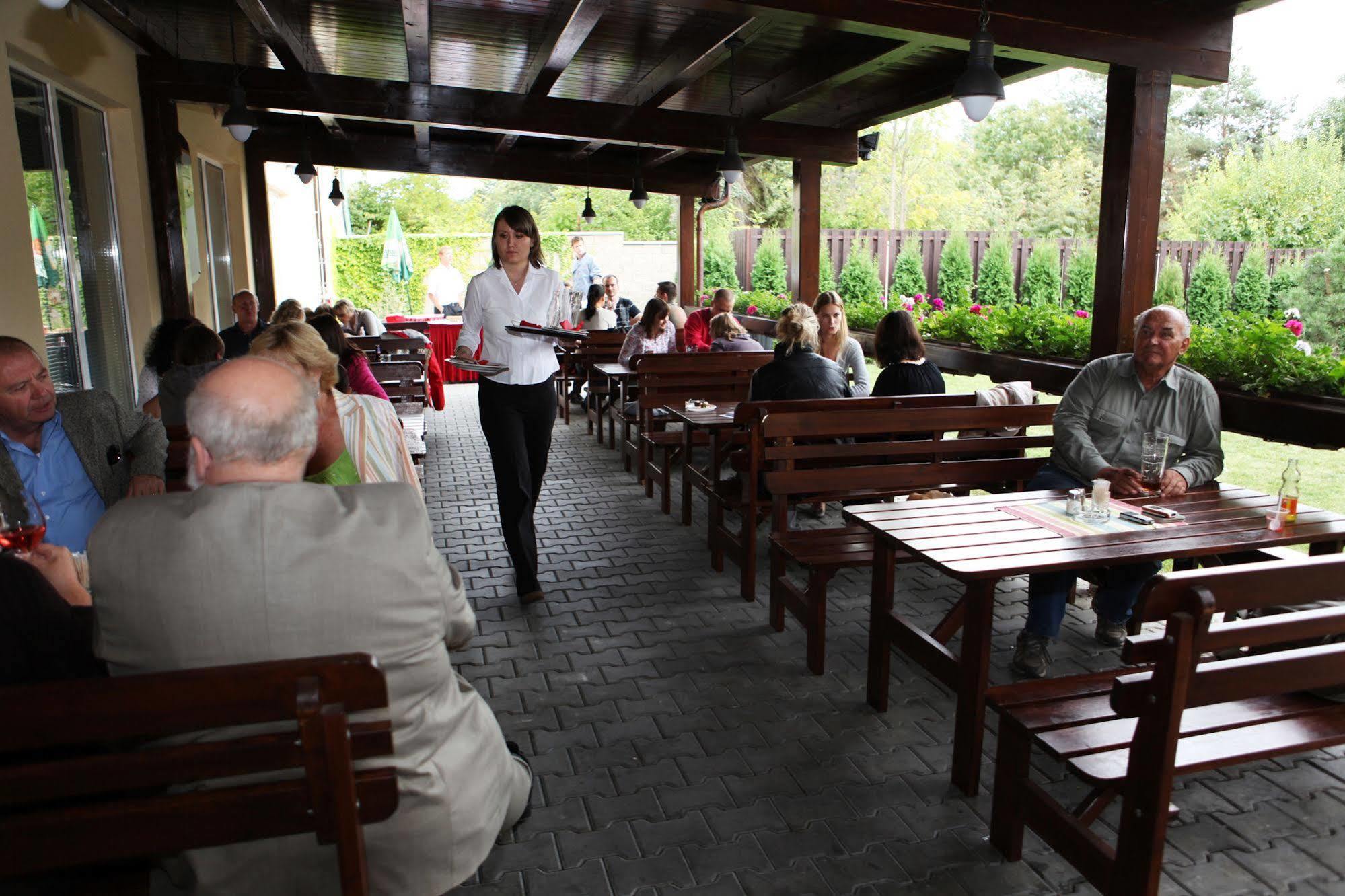 Dolce Villa Prága Kültér fotó